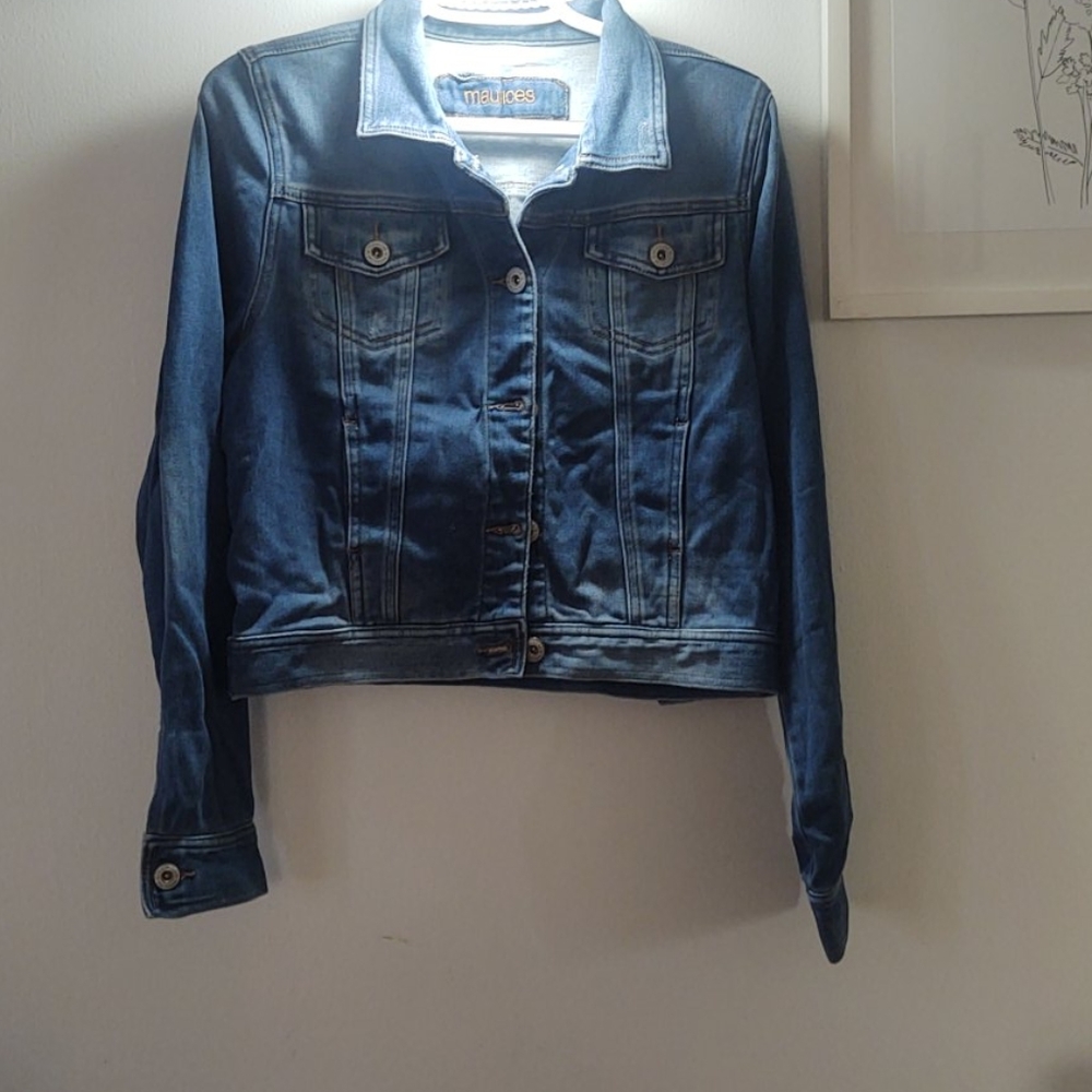 Short jean jacket